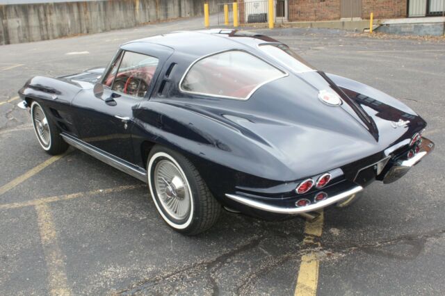 Chevrolet Corvette 1963 image number 25