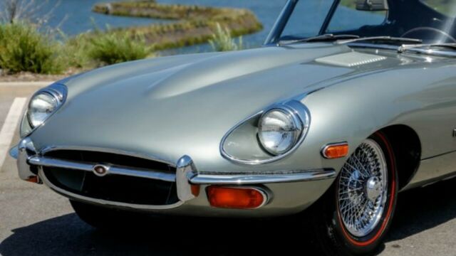 Jaguar E-Type 1971 image number 6