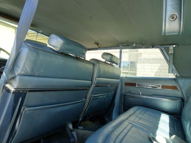 Chrysler Imperial 1966 image number 18