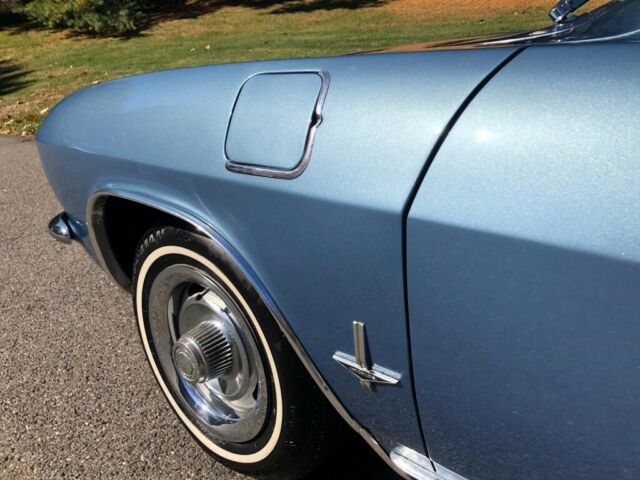 Chevrolet Corvair 1965 image number 38