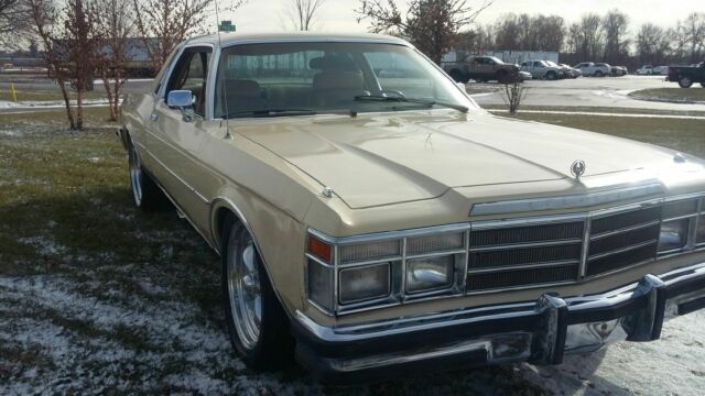 Chrysler LeBaron 1979 image number 0