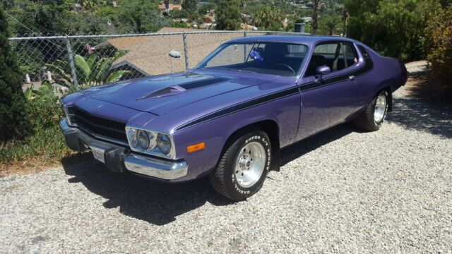 Plymouth Road Runner 1973 image number 24