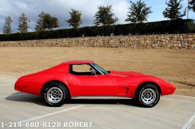 Chevrolet Corvette 1976 image number 21