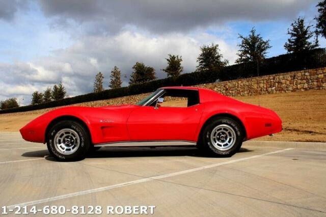 Chevrolet Corvette 1976 image number 22