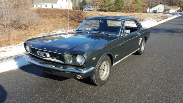 Ford Mustang 1966 image number 28