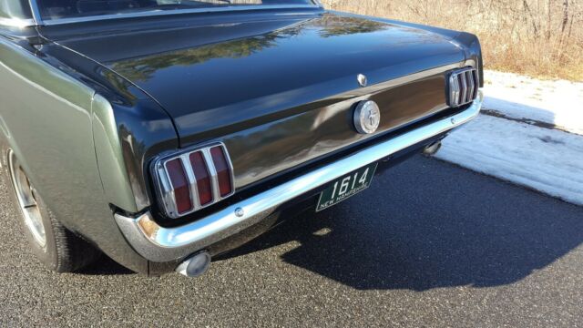 Ford Mustang 1966 image number 32