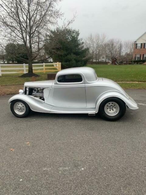 Ford Coupe (3 Window) 1934 image number 0