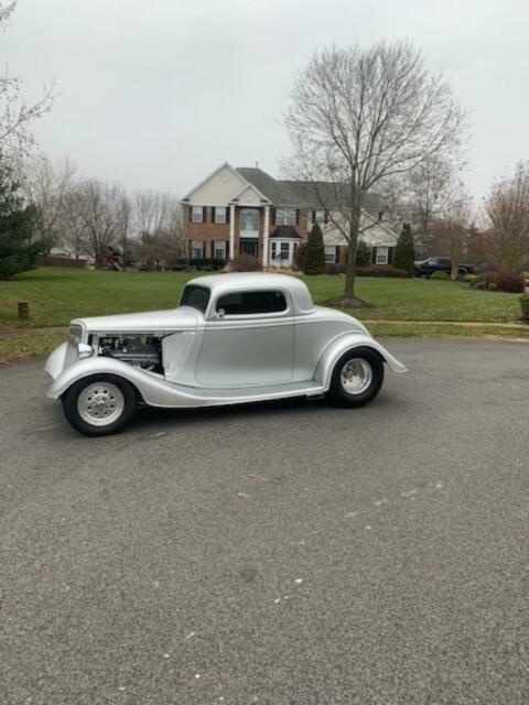 Ford Coupe (3 Window) 1934 image number 1