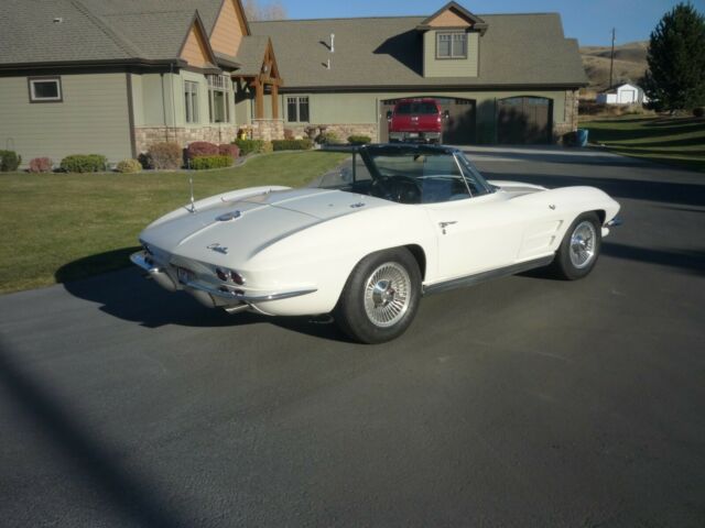 Chevrolet Corvette 1963 image number 1