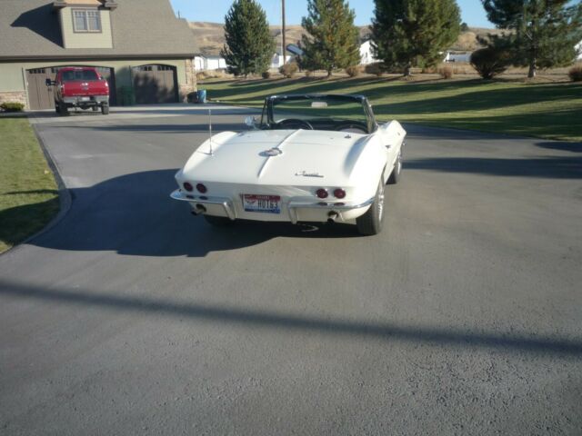 Chevrolet Corvette 1963 image number 2