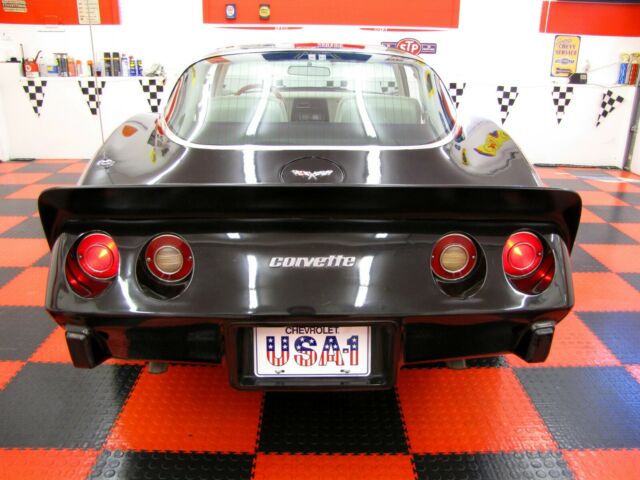 Chevrolet Corvette 1979 image number 25