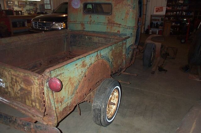 Ford F-100 1946 image number 26