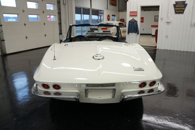 Chevrolet Corvette 1967 image number 17