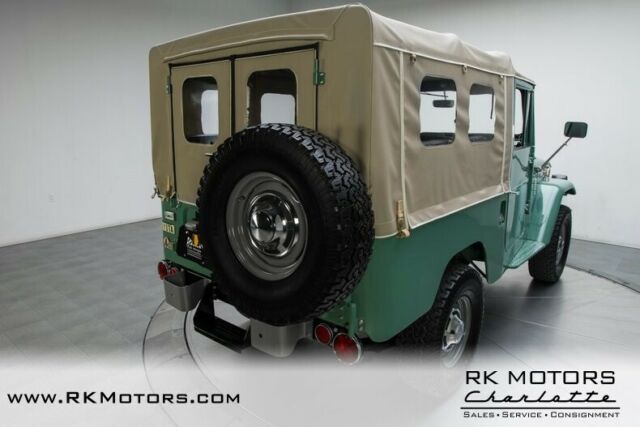 Toyota Land Cruiser 1972 image number 19