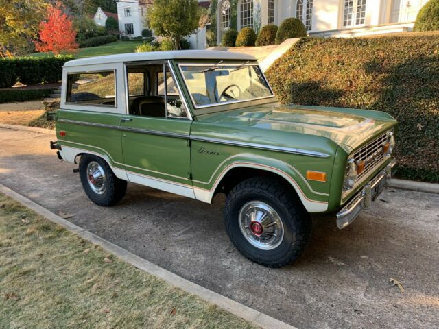 Ford Bronco 1975 image number 0