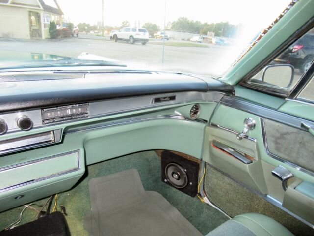 Cadillac DeVille 1966 image number 39