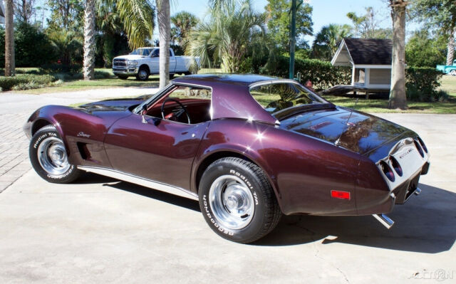 Chevrolet Corvette 1975 image number 27