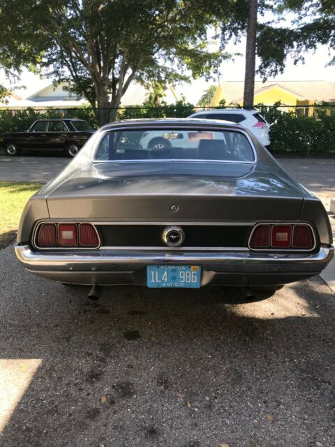 Ford Mustang 1971 image number 10