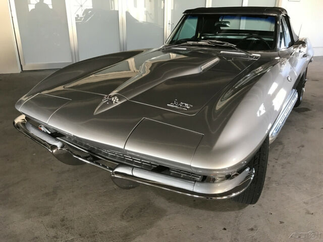 Chevrolet Corvette 1966 image number 35