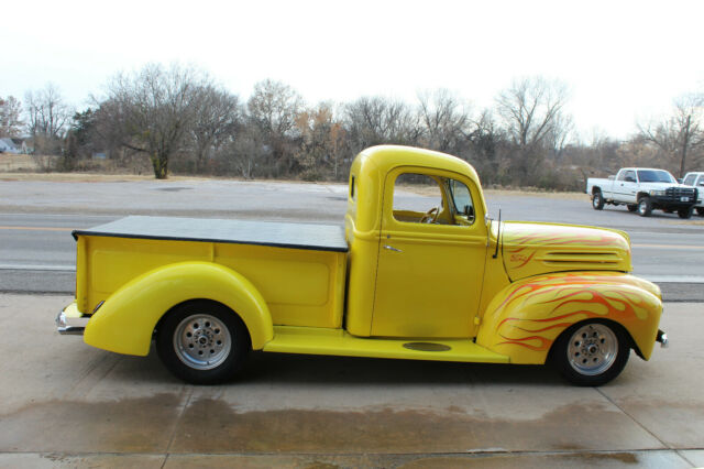 Ford F-100 1946 image number 21