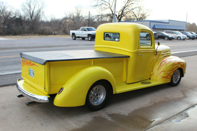 Ford F-100 1946 image number 22