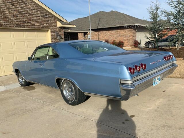 Chevrolet Impala 1965 image number 23