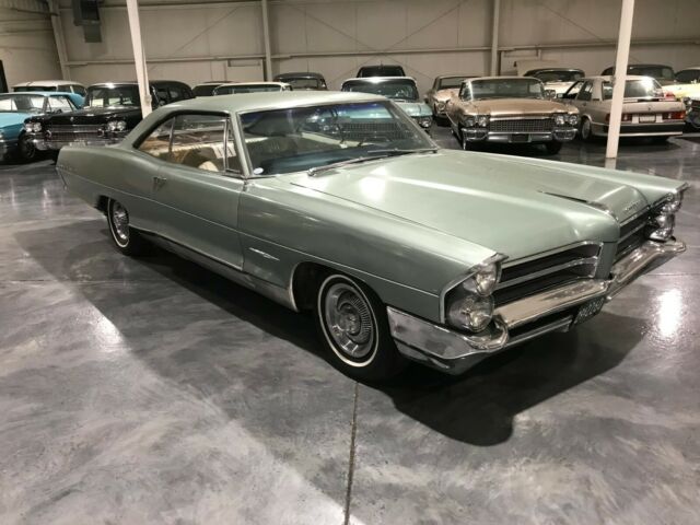 Pontiac Bonneville 1965 image number 29