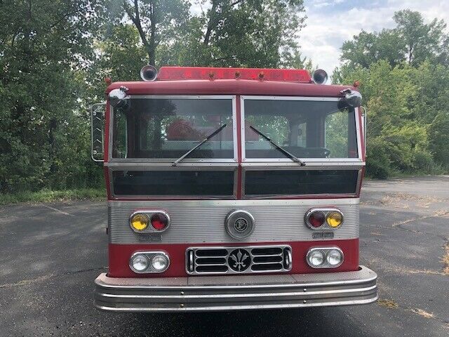 Ward Lafrance Fire Truck Pumper 1976 image number 23