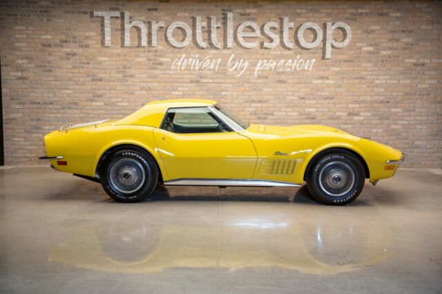 Chevrolet Corvette 1972 image number 28