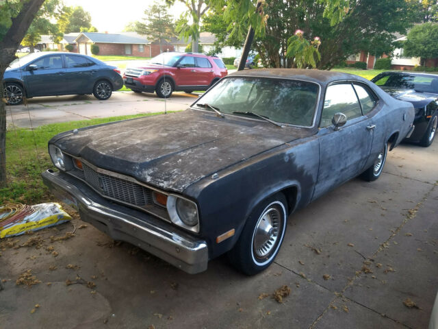 Plymouth Duster 1976 image number 0