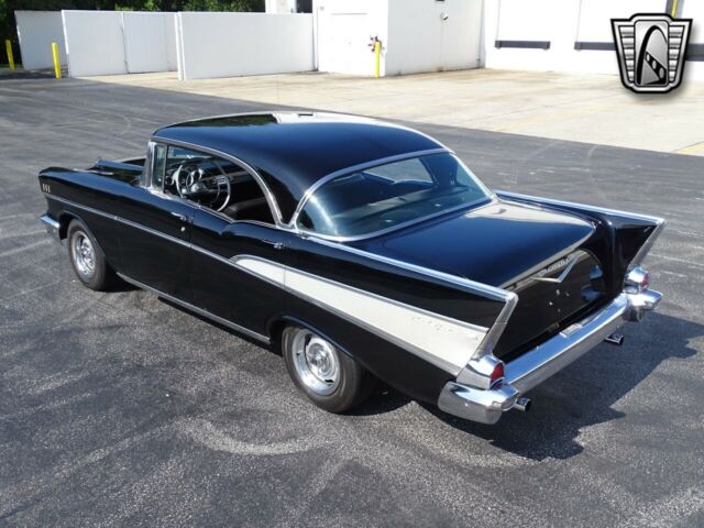 Chevrolet Bel Air/150/210 1957 image number 11