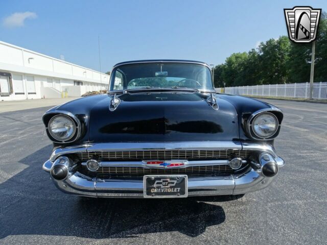 Chevrolet Bel Air/150/210 1957 image number 27