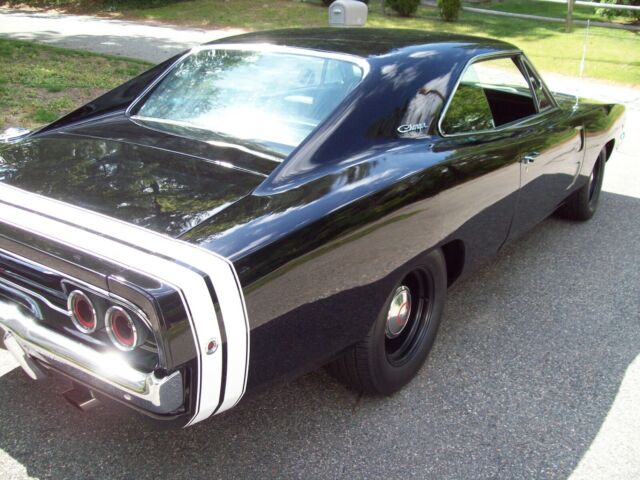 Dodge Charger 1968 image number 13