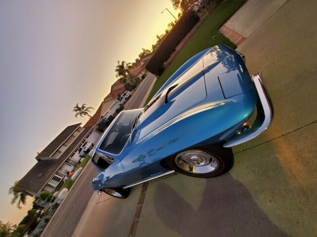 Chevrolet Corvette 1967 image number 11