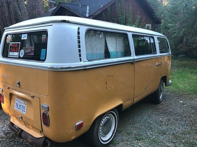 Volkswagen Bus/Vanagon 1971 image number 10