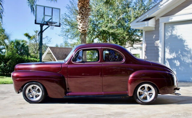 Ford Deluxe Coupe 1941 image number 30