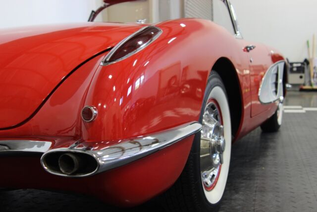 Chevrolet Corvette Fuel Injected 1960 image number 33