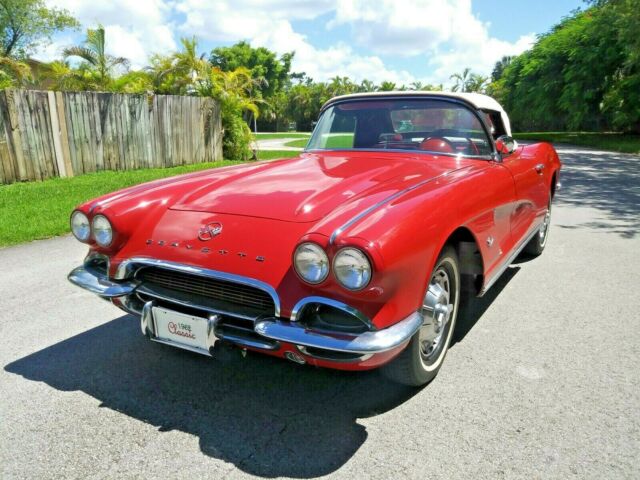 Chevrolet Corvette 1962 image number 0