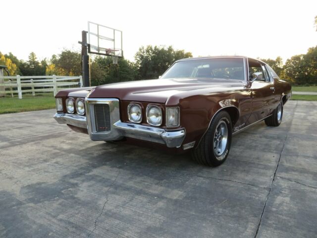 Pontiac Grand Prix 1969 image number 2