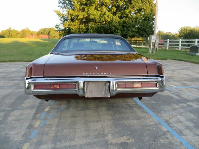 Pontiac Grand Prix 1969 image number 27