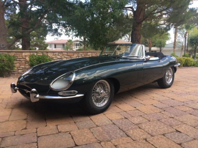 Jaguar E-Type 1966 image number 0