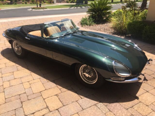 Jaguar E-Type 1966 image number 4