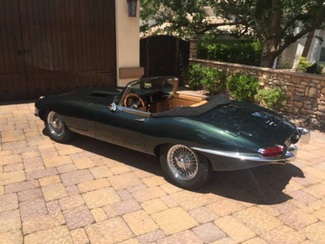 Jaguar E-Type 1966 image number 5