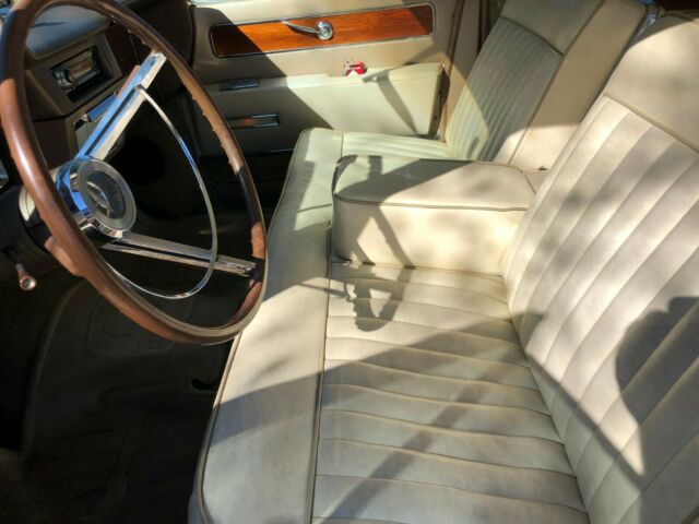 Lincoln Continental 1963 image number 27