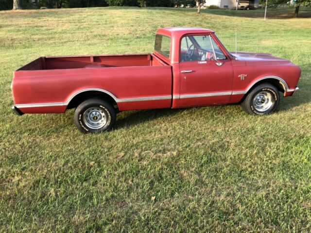 Chevrolet C-10 1967 image number 1