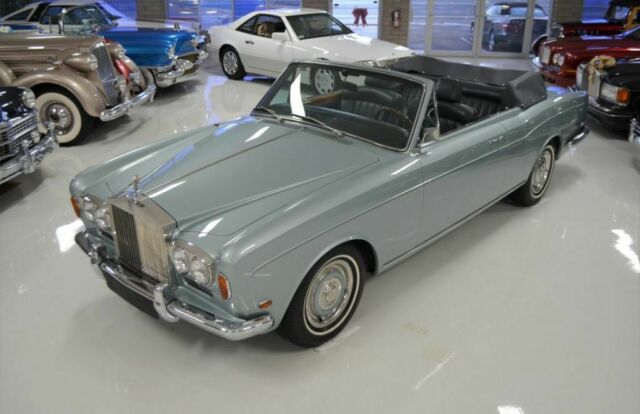 Rolls-Royce MPW DHC Corniche 1969 image number 0