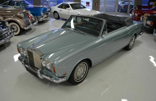 Rolls-Royce MPW DHC Corniche 1969 image number 2