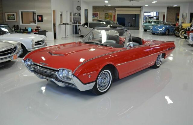 Ford Thunderbird 1962 image number 1