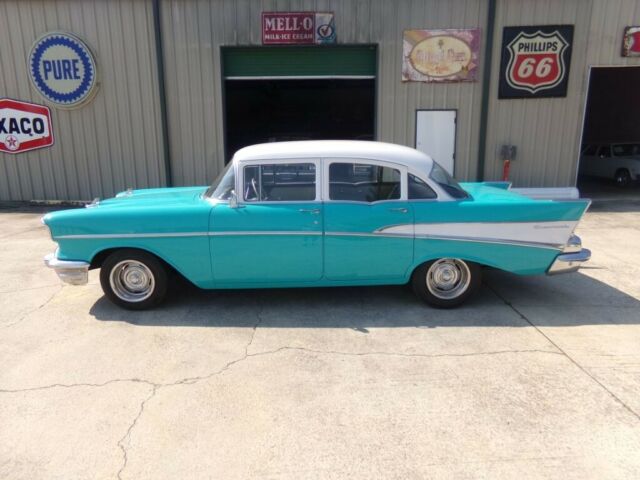 Chevrolet Bel Air/150/210 1957 image number 24