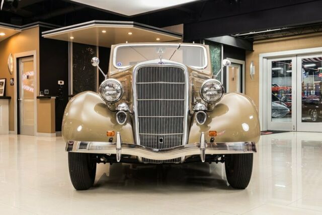 Ford Cabriolet 1935 image number 7